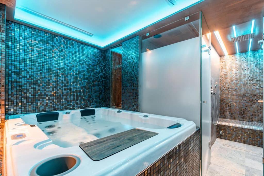 The Minipenthouse Terrace & Spa 파코데아르코스 외부 사진